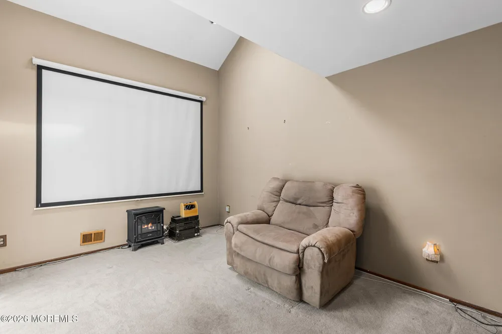 84 Diamond Lane Old Bridge, NJ 08857
