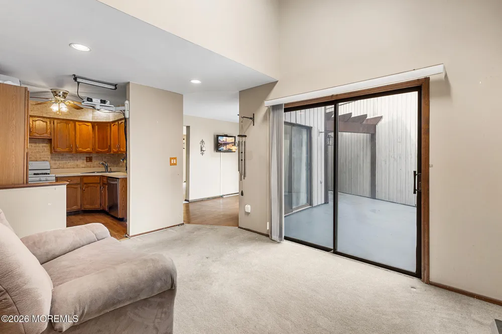 84 Diamond Lane Old Bridge, NJ 08857
