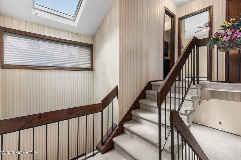 84 Diamond Lane Old Bridge, NJ 08857