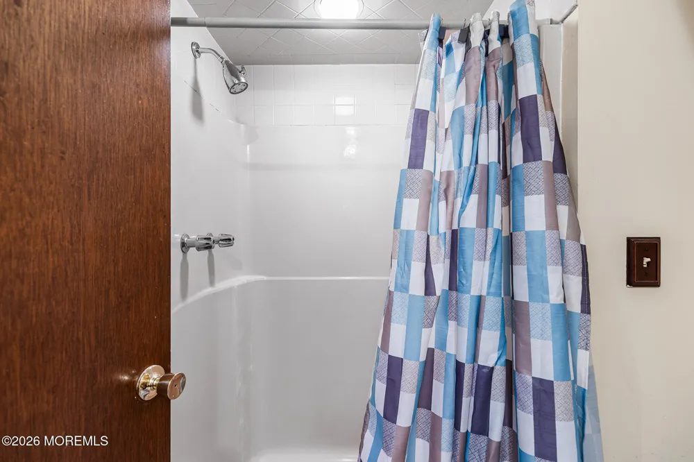 84 Diamond Lane Old Bridge, NJ 08857