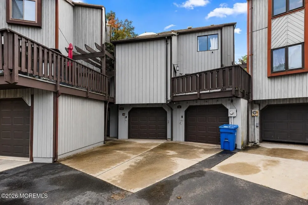 84 Diamond Lane Old Bridge, NJ 08857