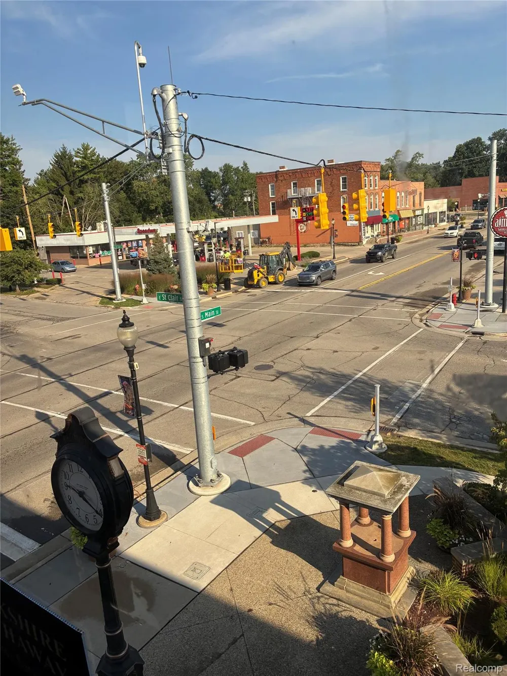 107 S Main Street Almont Village, MI 48003