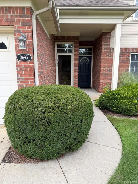 3695 Eagle Creek Drive