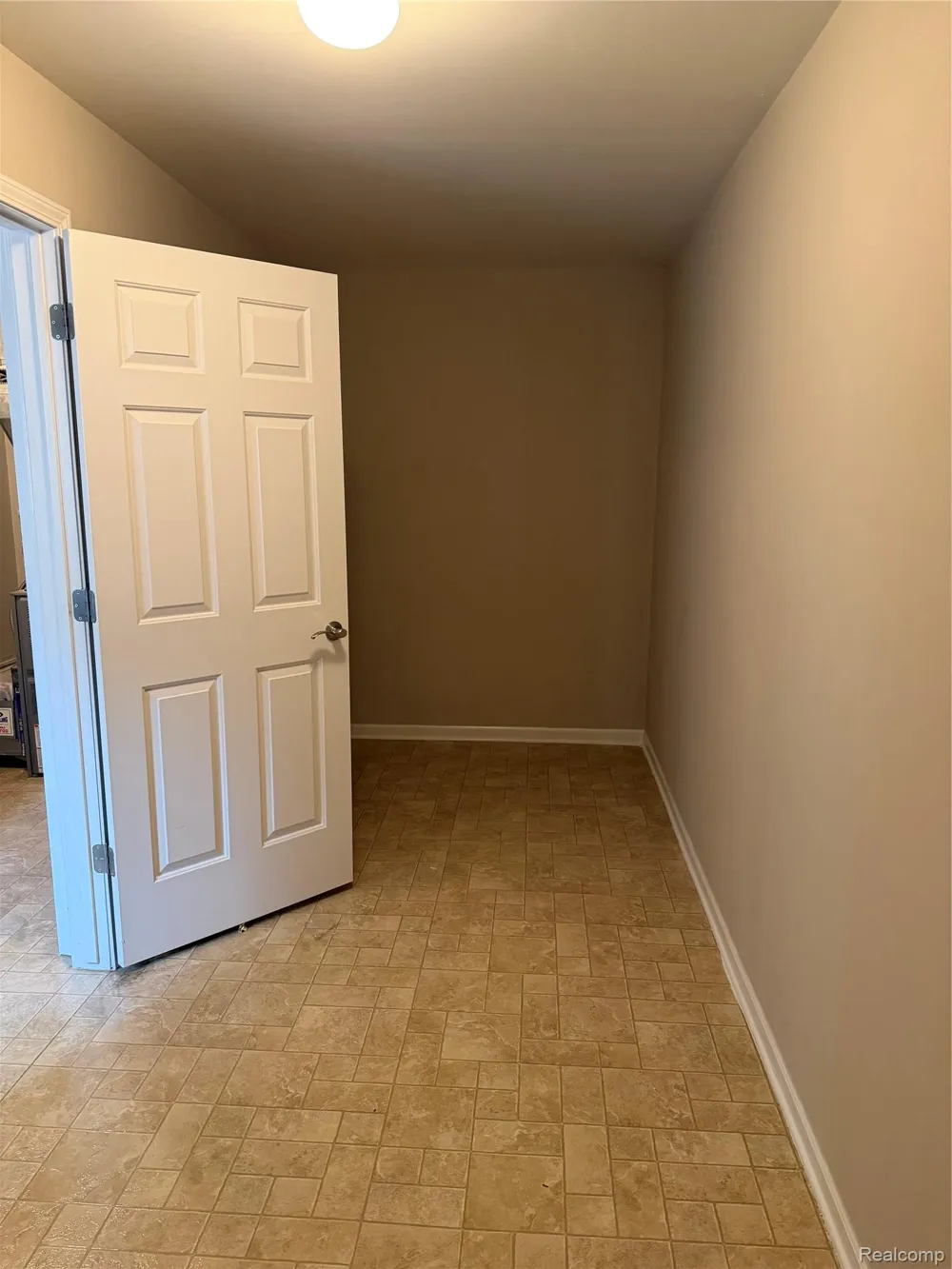 3695 Eagle Creek Drive Shelby Charter Township, MI 48317