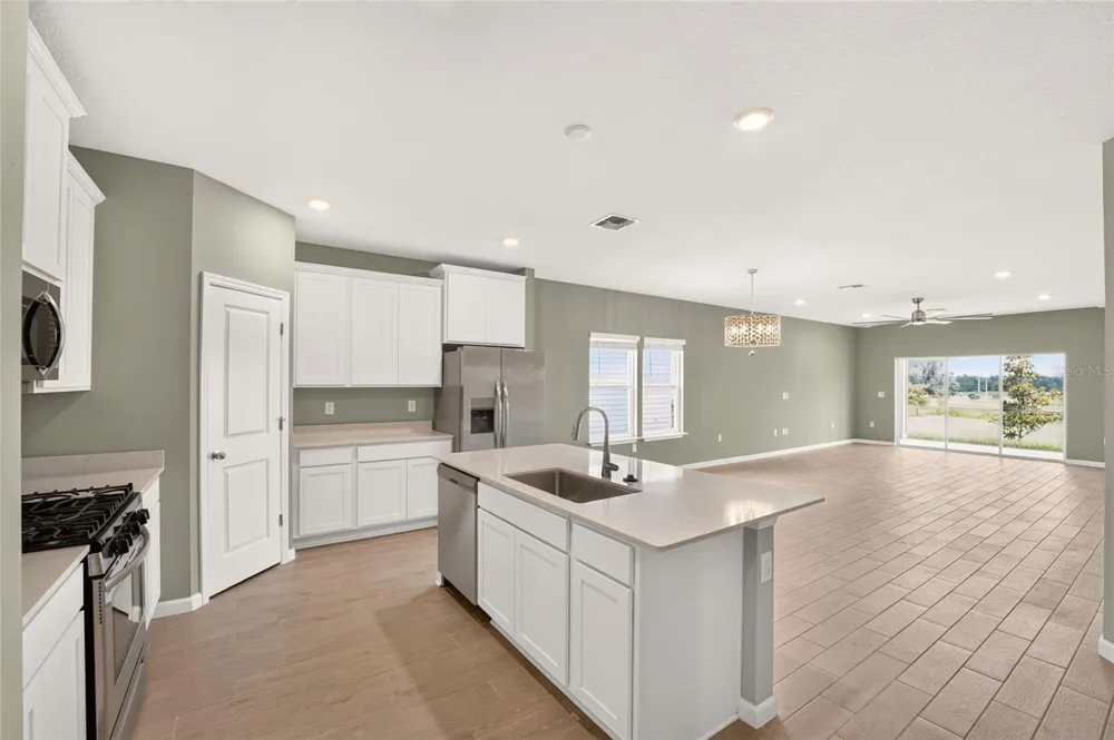13559 NW CONVERGENCE BOULEVARD Alachua, FL 32615