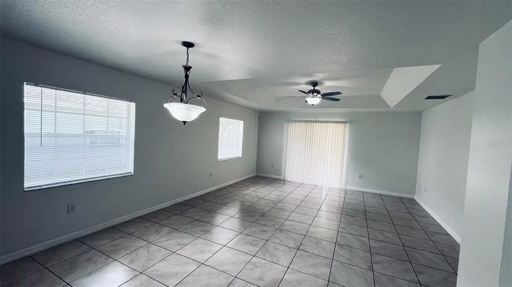 4737 5TH STREET Zephyrhills, FL 33542
