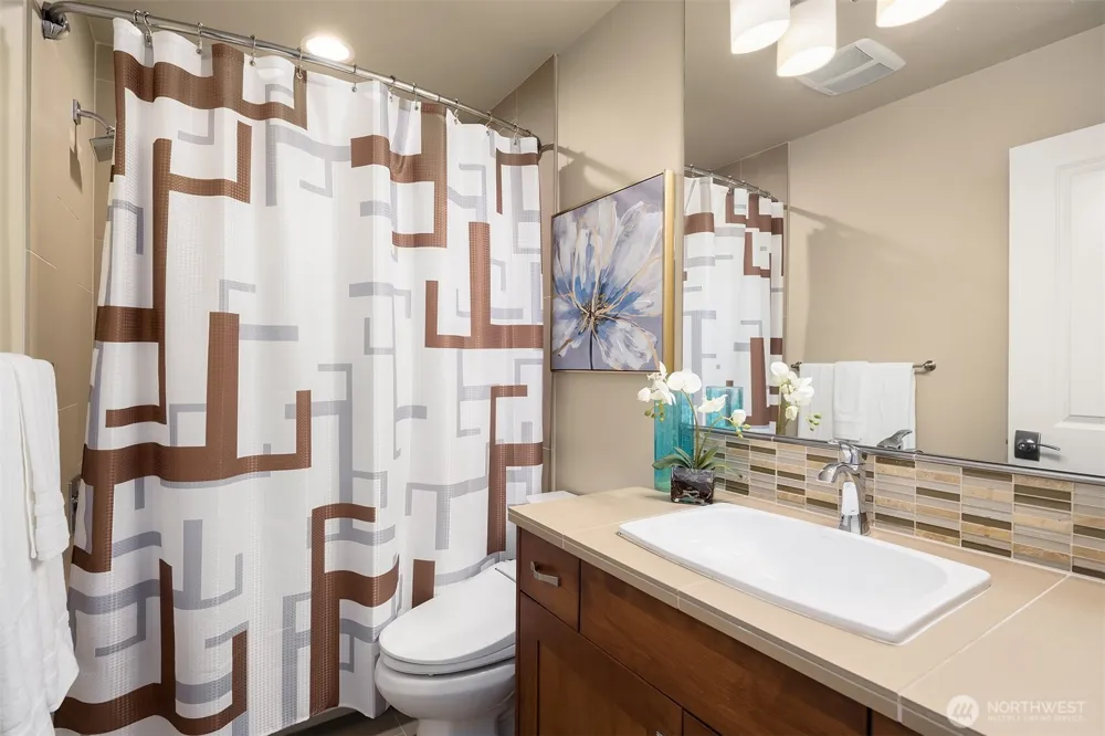 20 6th Street Kirkland, WA 98033
