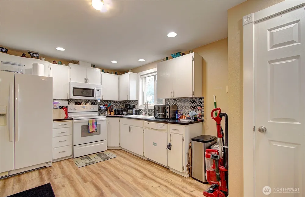 16002 NE 74th Street Vancouver, WA 98682