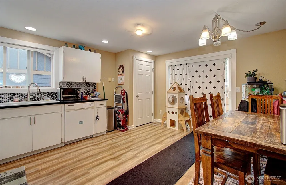 16002 NE 74th Street Vancouver, WA 98682