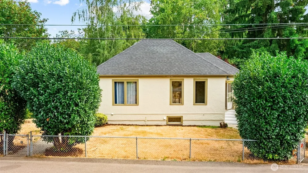 451 Tracy Avenue Port Orchard, WA 98366