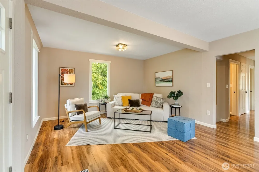 451 Tracy Avenue Port Orchard, WA 98366