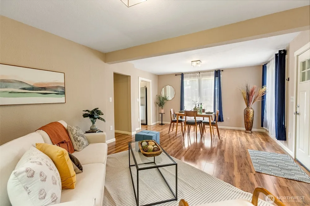 451 Tracy Avenue Port Orchard, WA 98366