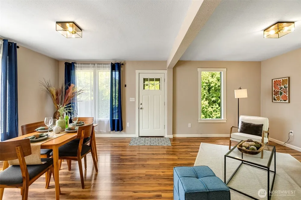 451 Tracy Avenue Port Orchard, WA 98366