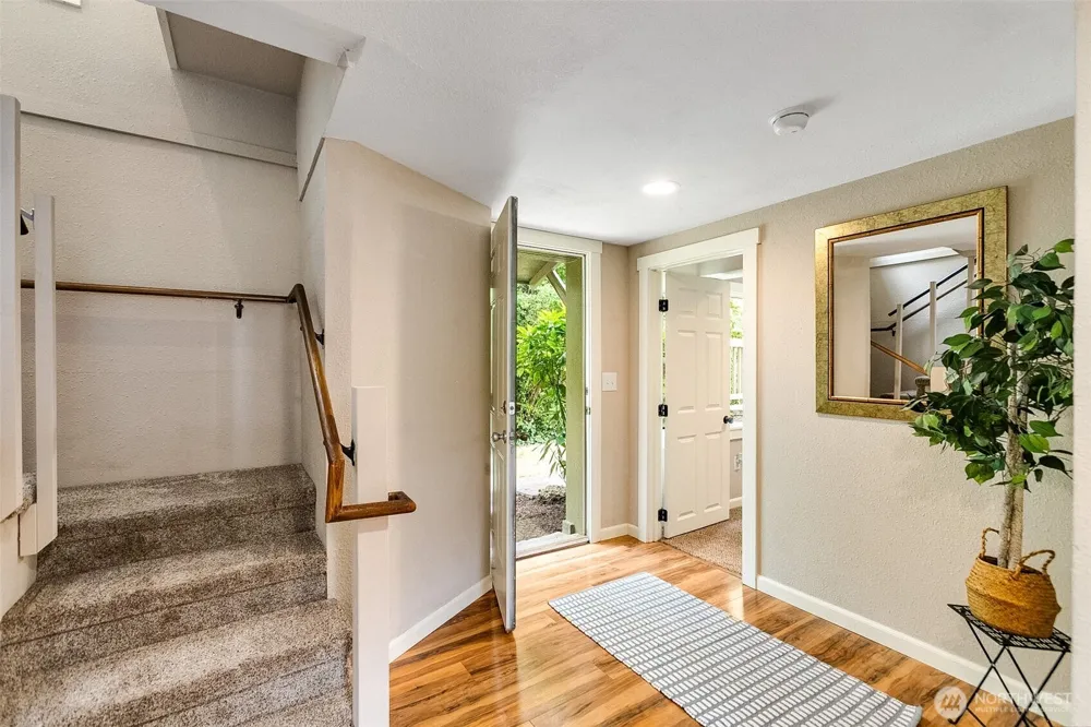 451 Tracy Avenue Port Orchard, WA 98366