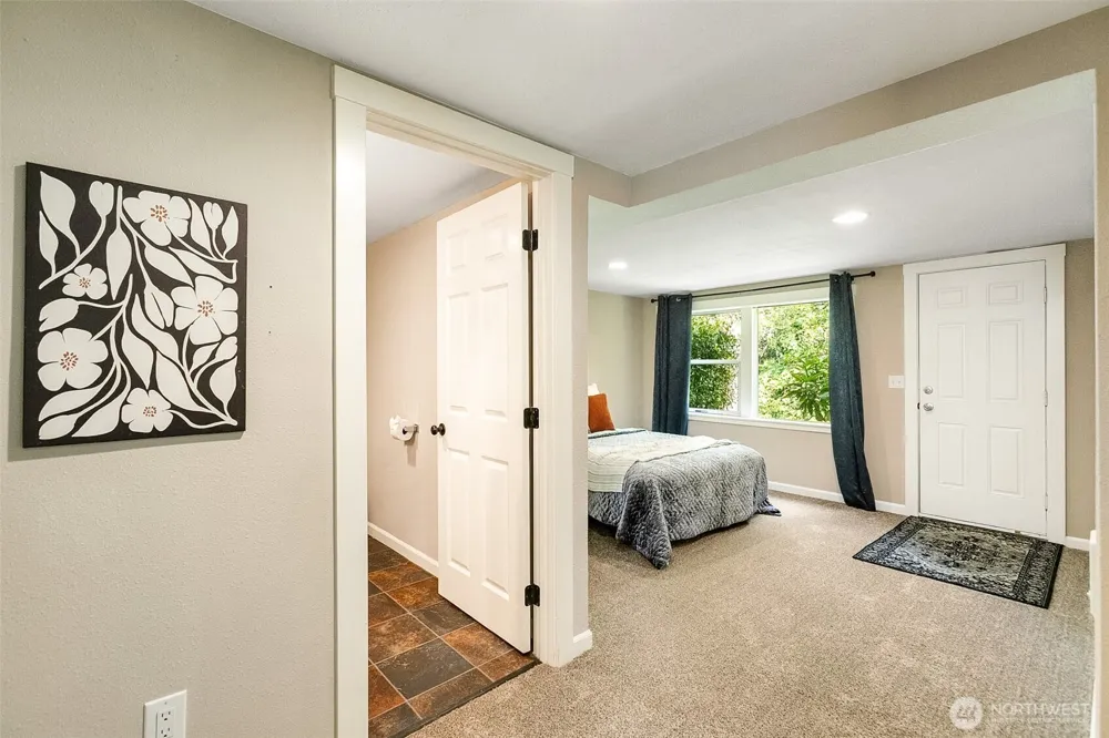 451 Tracy Avenue Port Orchard, WA 98366