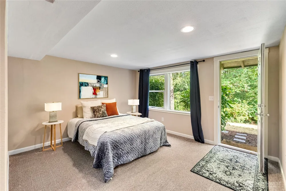 451 Tracy Avenue Port Orchard, WA 98366