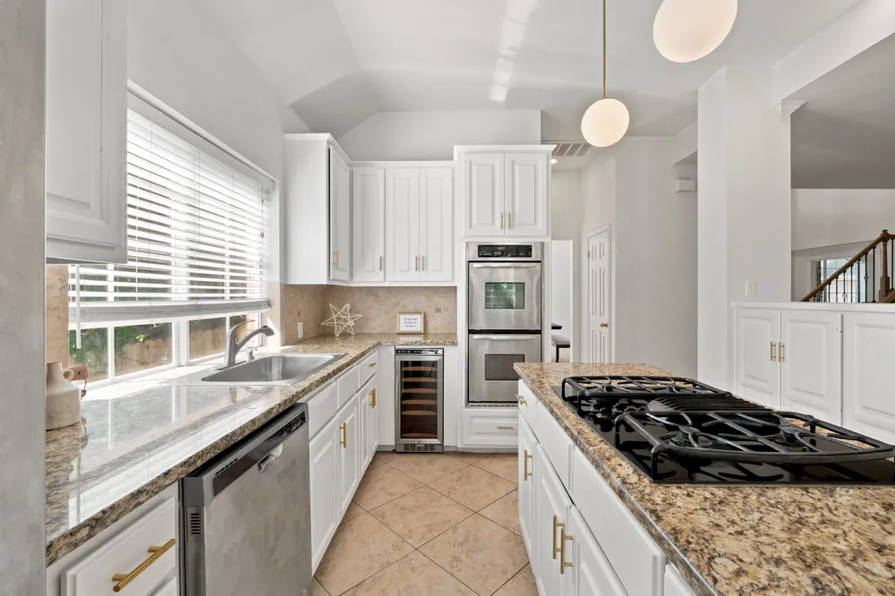 10036 Scull Creek Drive Austin, TX 78730