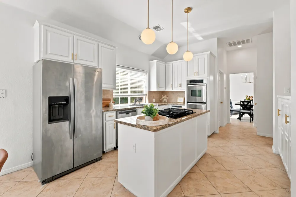 10036 Scull Creek Drive Austin, TX 78730