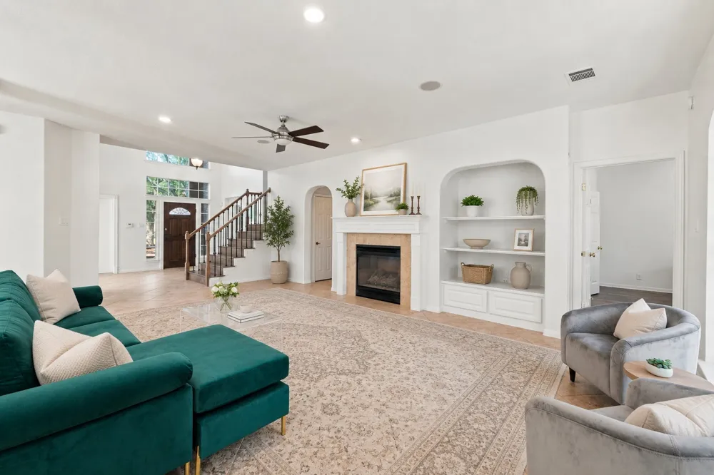 10036 Scull Creek Drive Austin, TX 78730