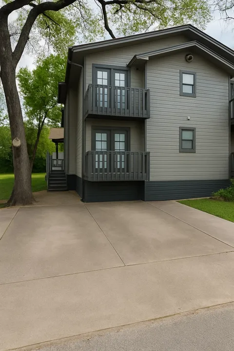4520 Speedway #A