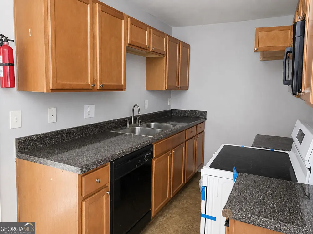 1660 Stanton Atlanta, GA 30311