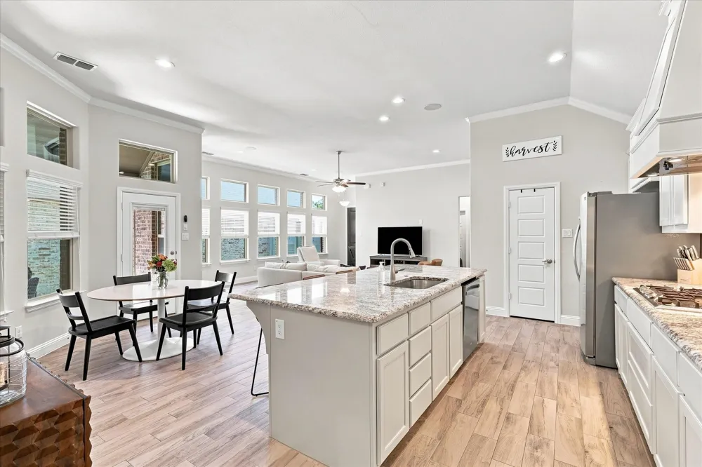 904 Boardwalk Way Argyle, TX 76226