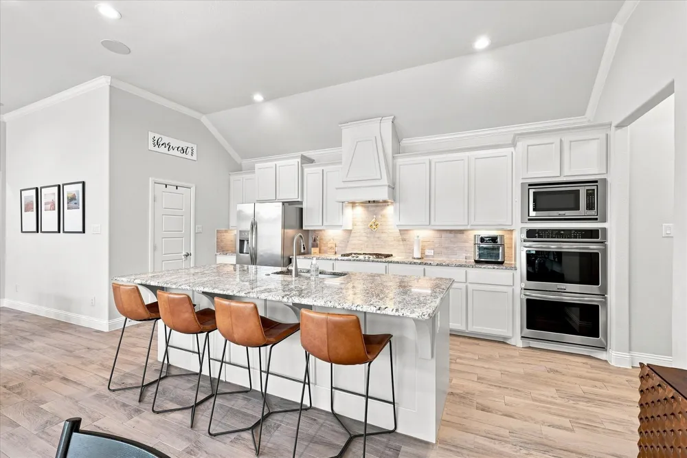 904 Boardwalk Way Argyle, TX 76226