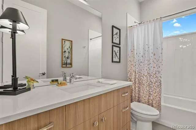 6035 W Keene Avenue Denver, CO 80235