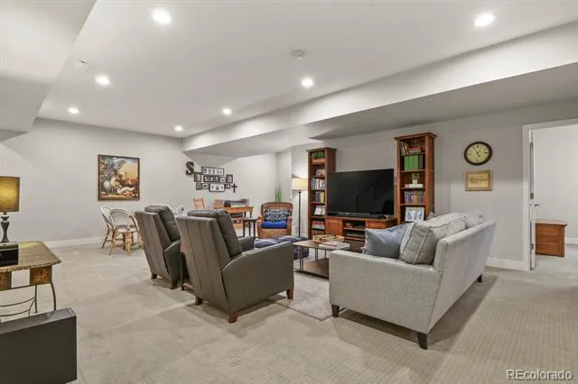 6035 W Keene Avenue Denver, CO 80235