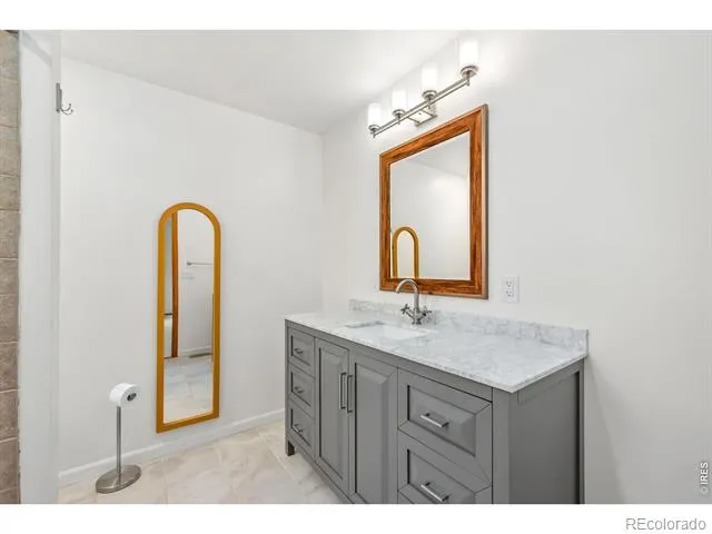 906 Deer Creek Lane Fort Collins, CO 80526