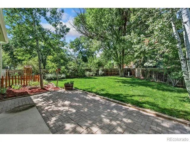 906 Deer Creek Lane Fort Collins, CO 80526