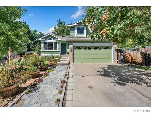 906 Deer Creek Lane Fort Collins, CO 80526