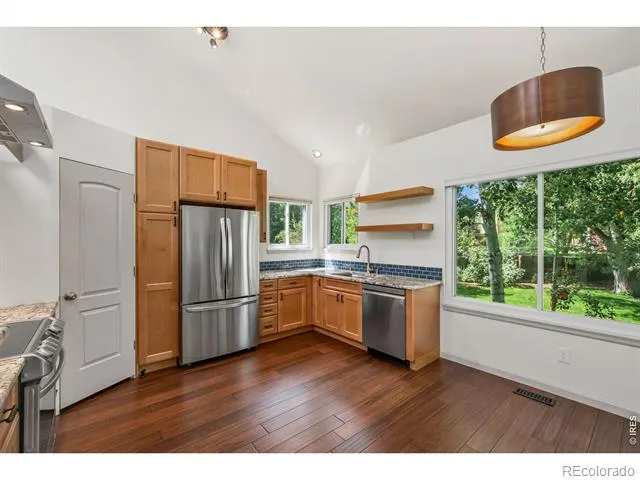 906 Deer Creek Lane Fort Collins, CO 80526