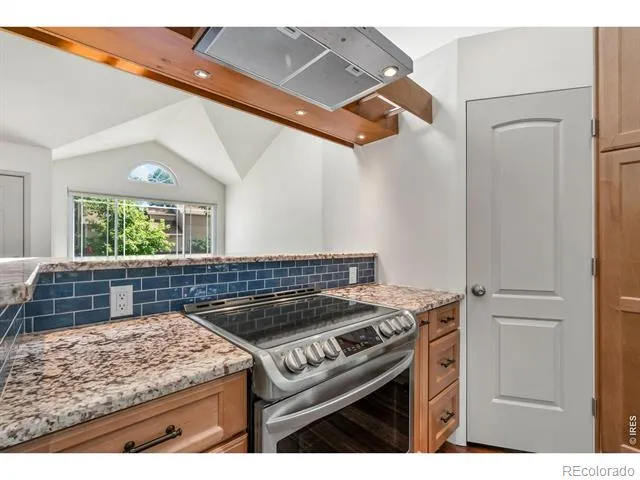 906 Deer Creek Lane Fort Collins, CO 80526