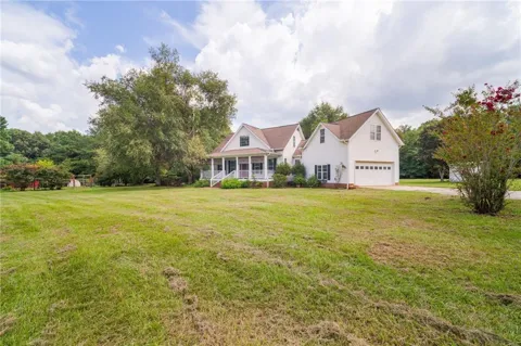 380 Bay Springs