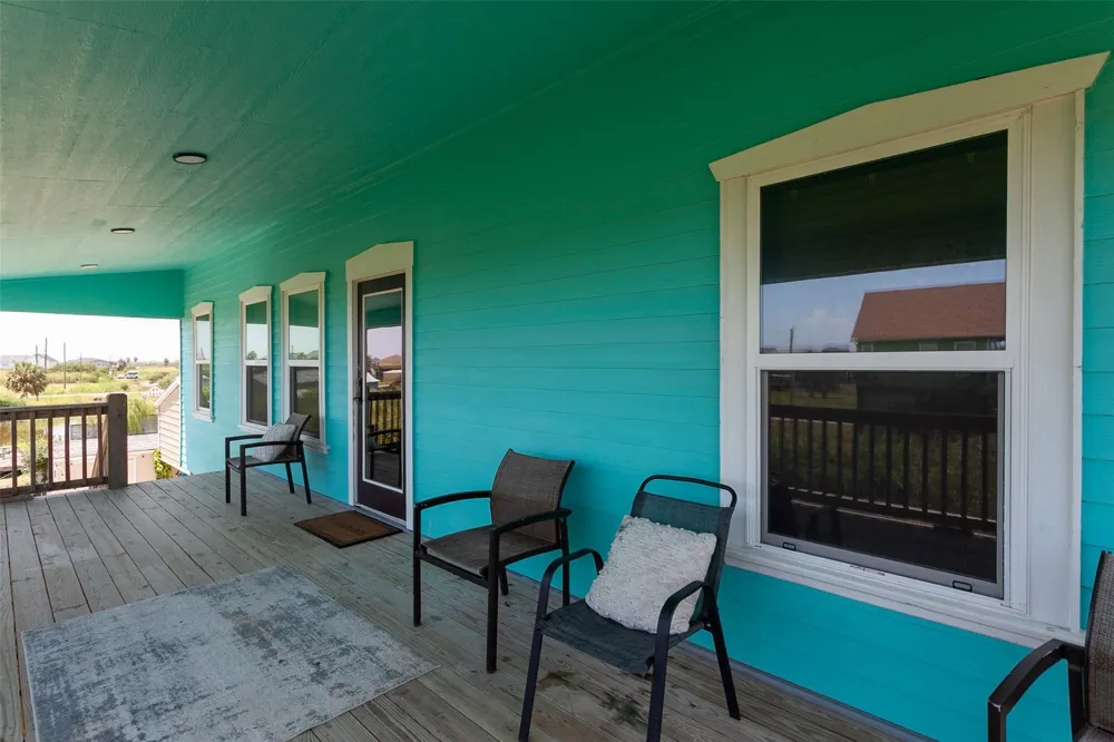 1938 Moms Road Port Bolivar, TX 77650