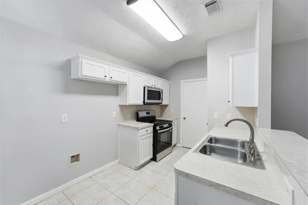 3435 Red Cedar Drive Baytown, TX 77521