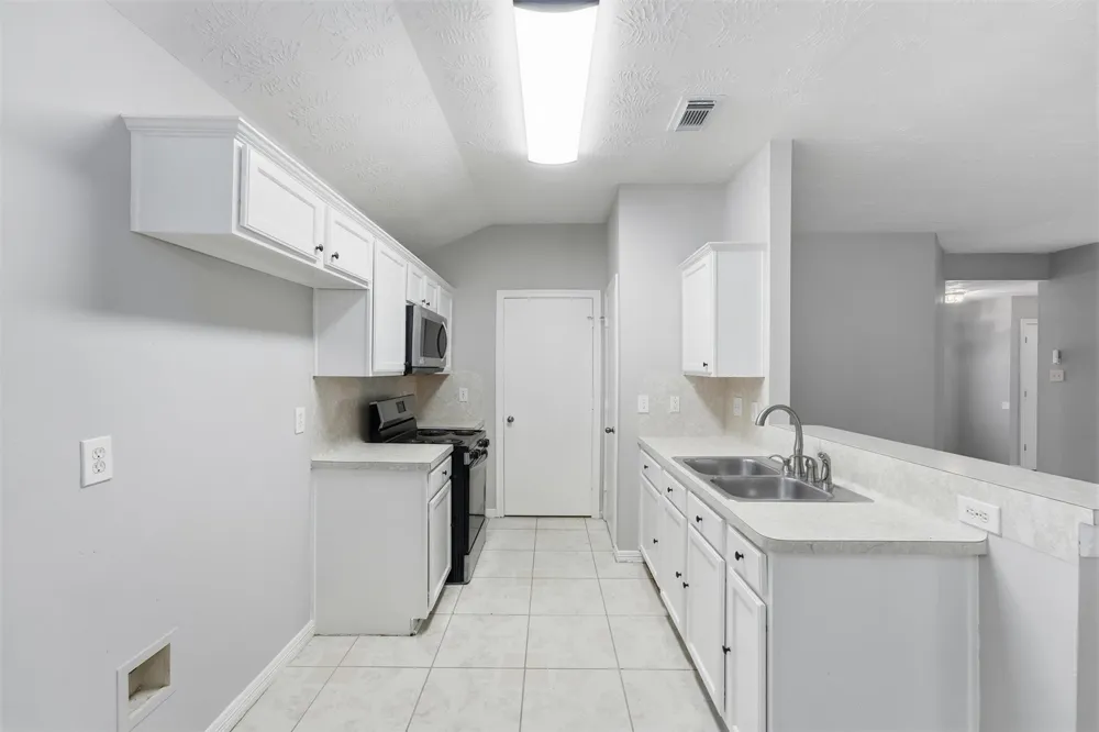 3435 Red Cedar Drive Baytown, TX 77521