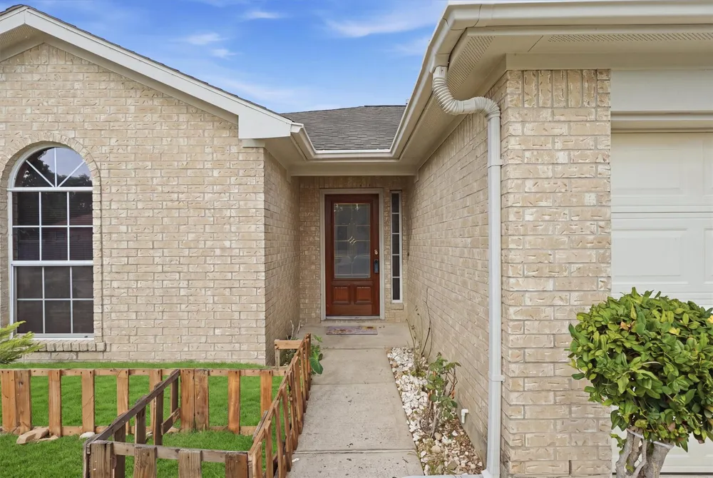 3435 Red Cedar Drive Baytown, TX 77521