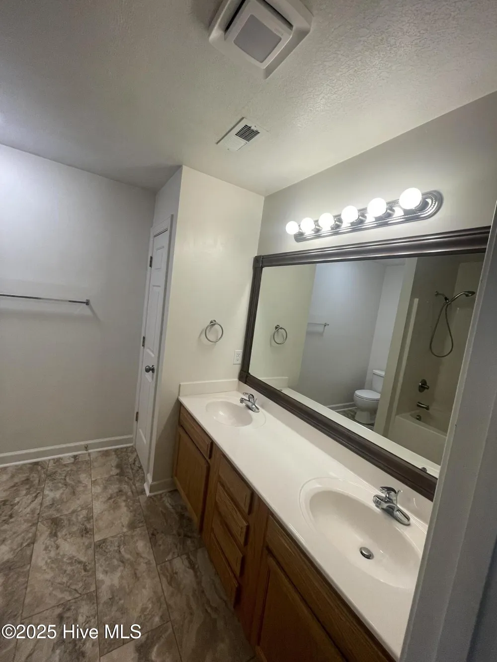 602 Springwood Drive Jacksonville, NC 28546