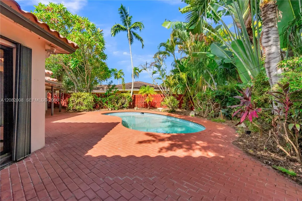 2533 NE 35th Dr Fort Lauderdale, FL 33308