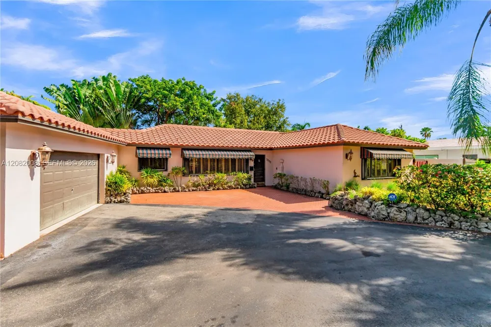 2533 NE 35th Dr Fort Lauderdale, FL 33308
