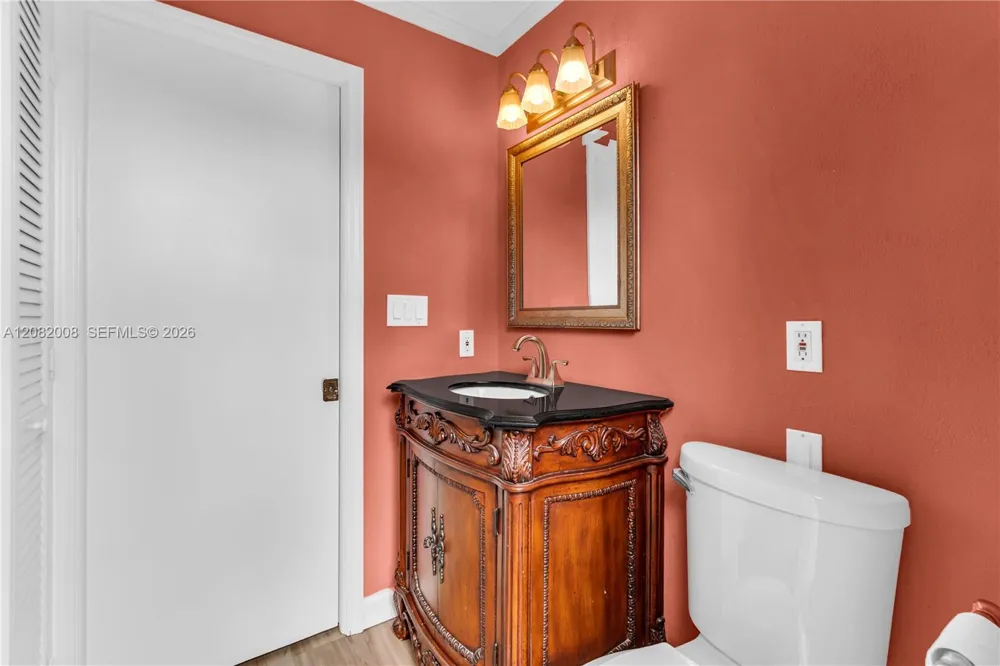 2533 NE 35th Dr Fort Lauderdale, FL 33308