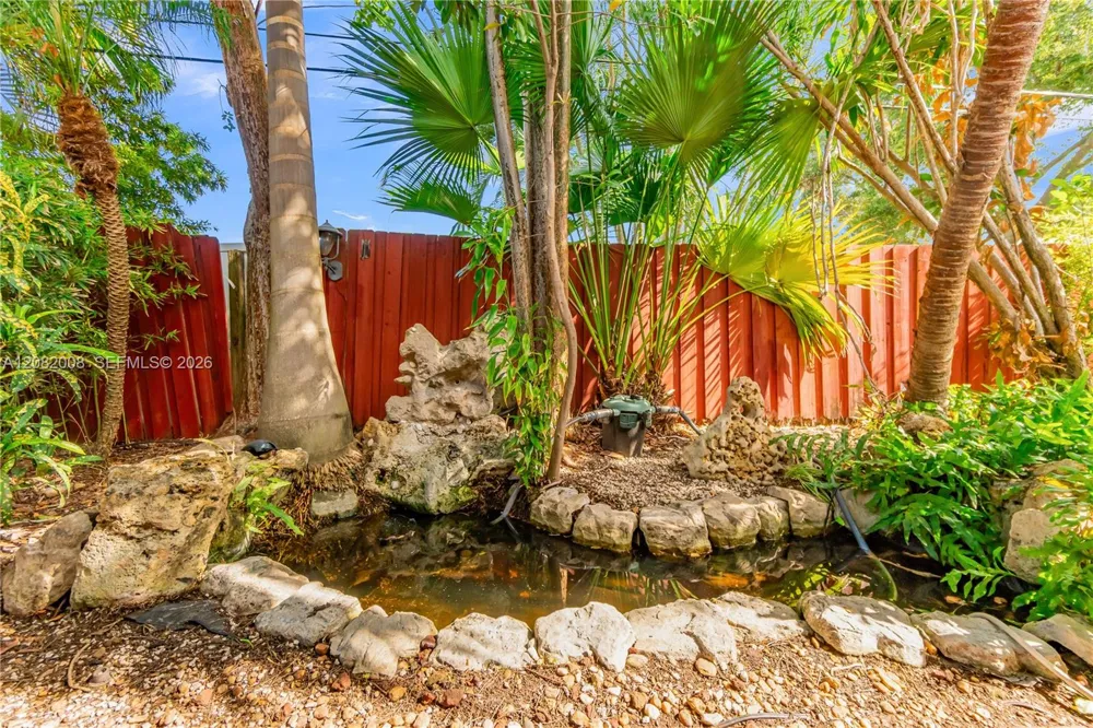 2533 NE 35th Dr Fort Lauderdale, FL 33308