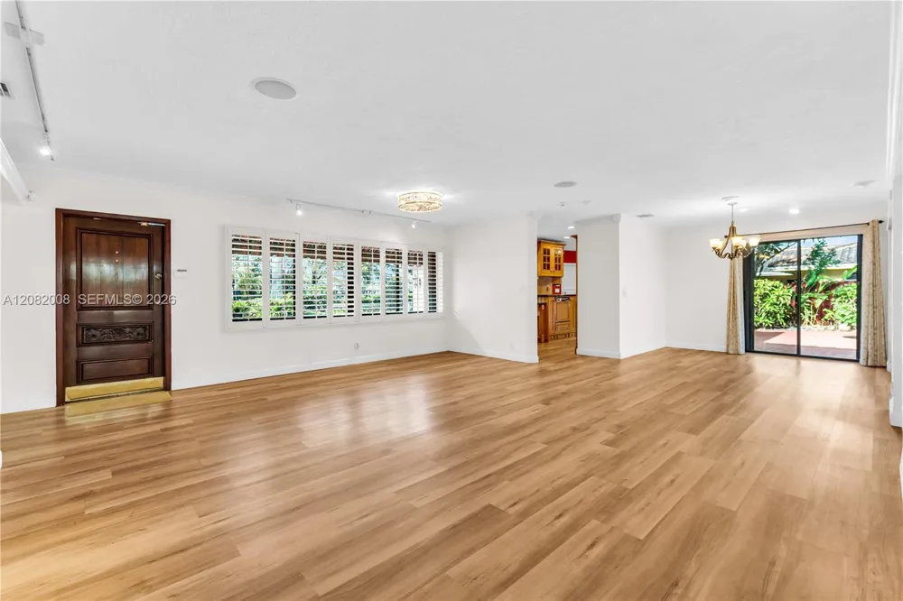 2533 NE 35th Dr Fort Lauderdale, FL 33308