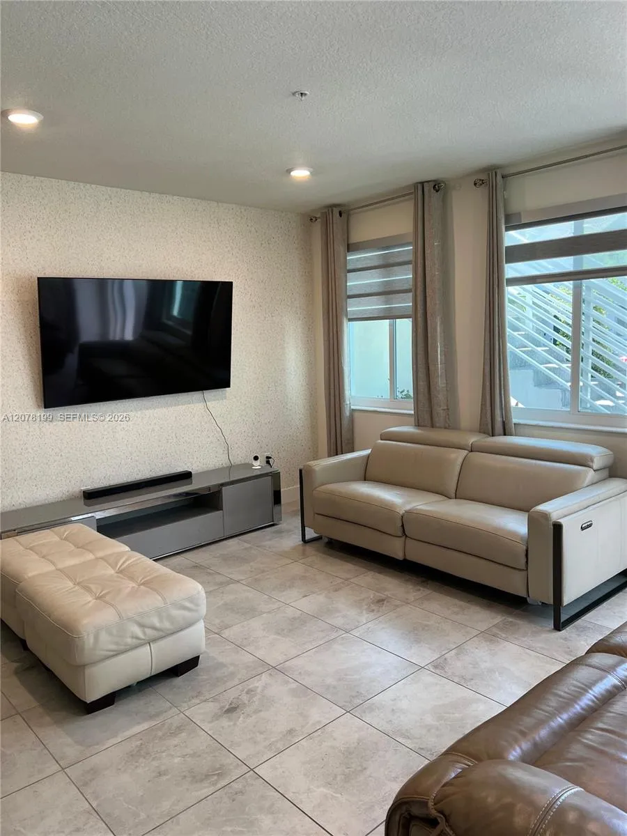 6421 NW 102nd Path #101 Doral, FL 33178