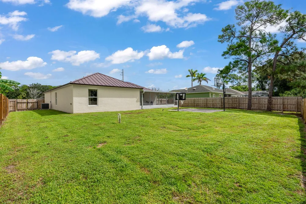 2062 SW JANETTE AVENUE Port St. Lucie, FL 34953