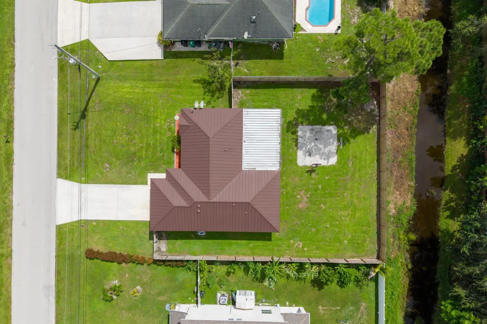 2062 SW JANETTE AVENUE Port St. Lucie, FL 34953