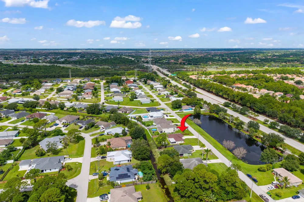 2062 SW JANETTE AVENUE Port St. Lucie, FL 34953