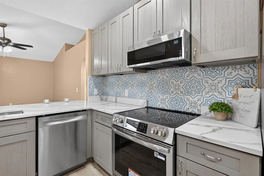 2062 SW JANETTE AVENUE Port St. Lucie, FL 34953